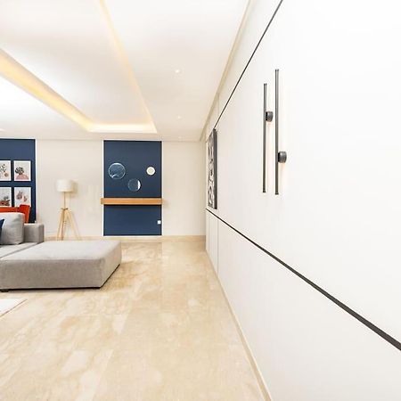 شقة Modern 2Br Retreat In Marina Sale Luxury Living Hajja المظهر الخارجي الصورة